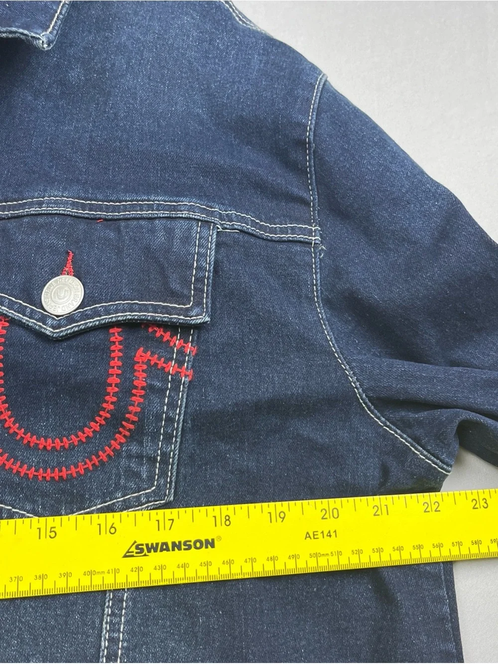 True Religion Denim Jacket Red Ladder Stitch Men’s Large Dark Wash MSRP $184 New